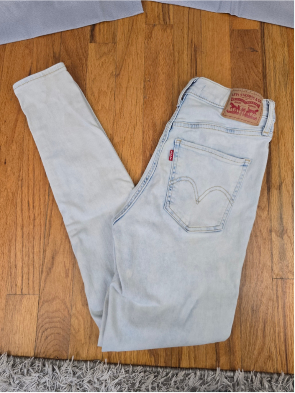 Women's Levi's Mile High Super Skinny Jeans Light Blue Size 28